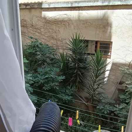 Joli Proche Tram Et Au Calme Daire