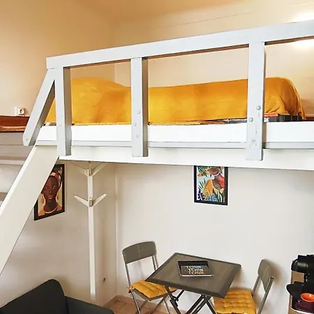 アパート Joli Proche Tram Et Au Calme ニース