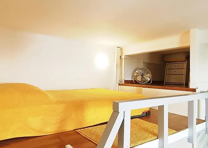 Joli Proche Tram Et Au Calme Appartement